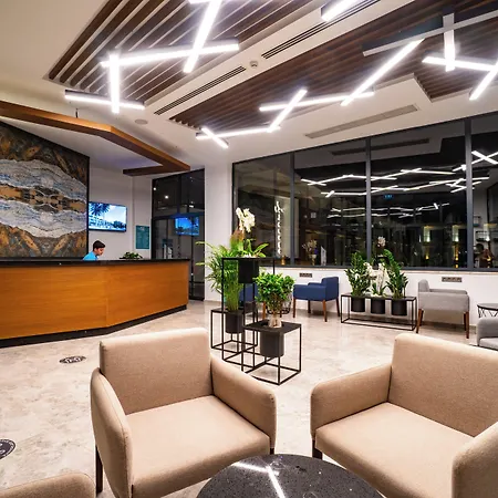 Otel L